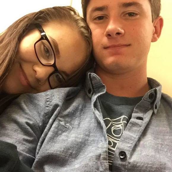 Meet your Posher, Camden - Picture 1 of 1